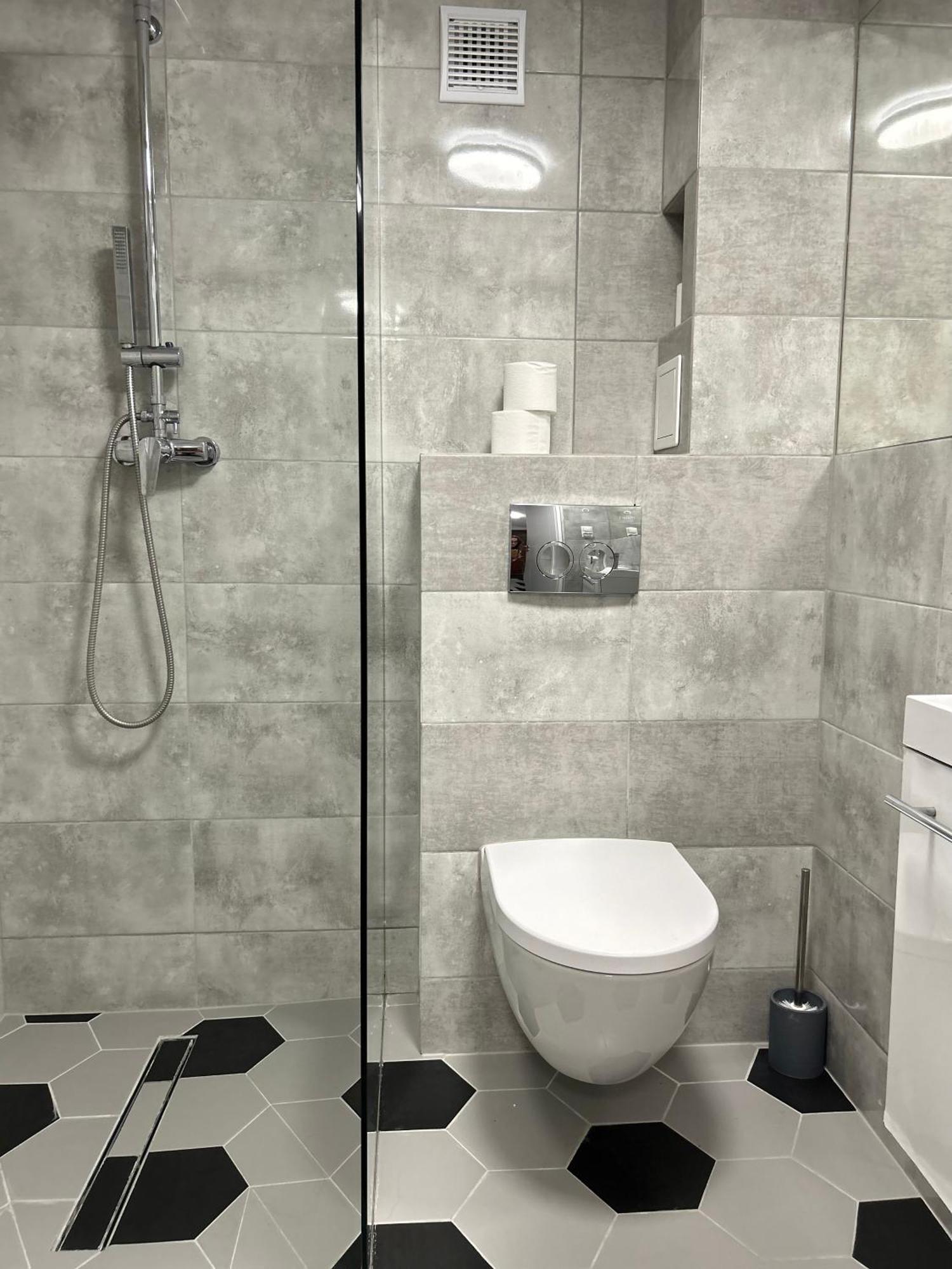 One Bed Apartment In Central Сопот Екстер'єр фото